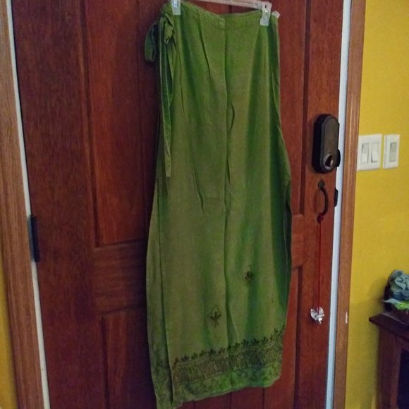 Beautiful Free Size Wrap Pants - Picture 3 of 11